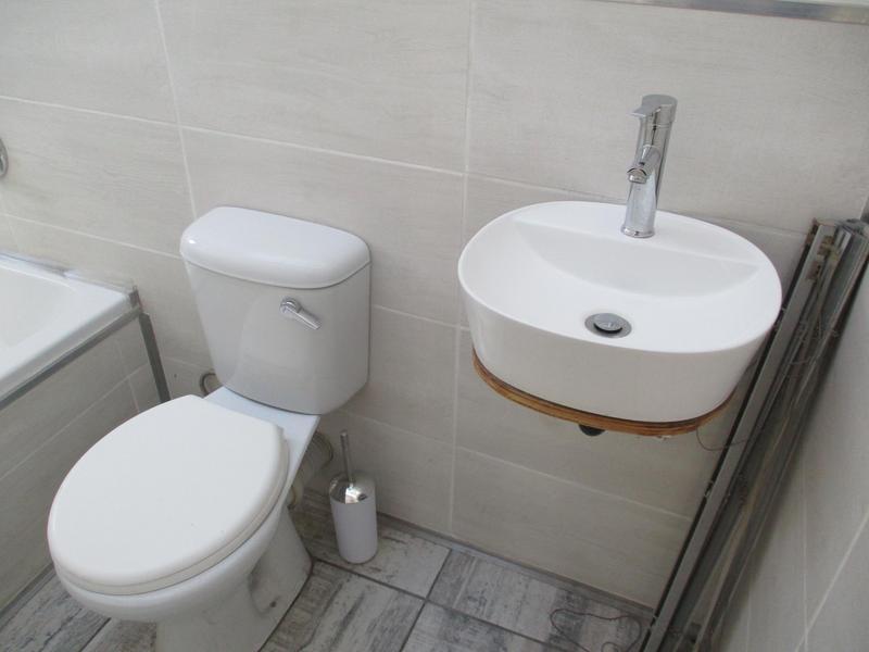 5 Bedroom Property for Sale in Uitsig Free State